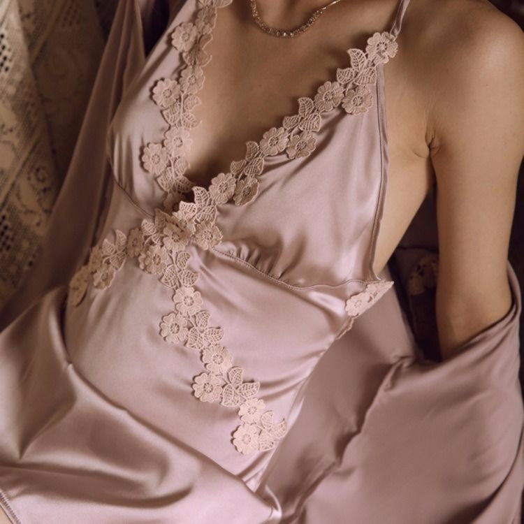 La Belle Fantastique Sexy Rose flower embroidery back split night dress with G-Strings
