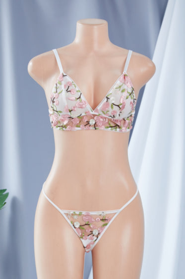 <transcy>Ensemble de lingerie 3 pièces en dentelle La Belle Fantastique | Ensemble de lingerie sexy | Cadeau de mariée | Ensemble de lingerie en dentelle | Ensemble de lingerie noire | Ensemble de lingerie transparente</transcy>