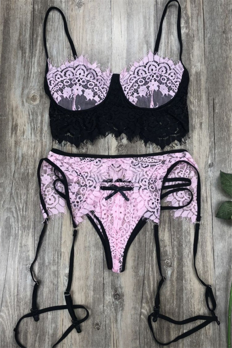<transcy>Ensemble de lingerie 3 pièces en dentelle Valentina La Belle Fantastique | Ensemble de lingerie sexy | Cadeau de mariée | Ensemble de lingerie en dentelle | Ensemble de lingerie noire | Ensemble de lingerie transparente</transcy>