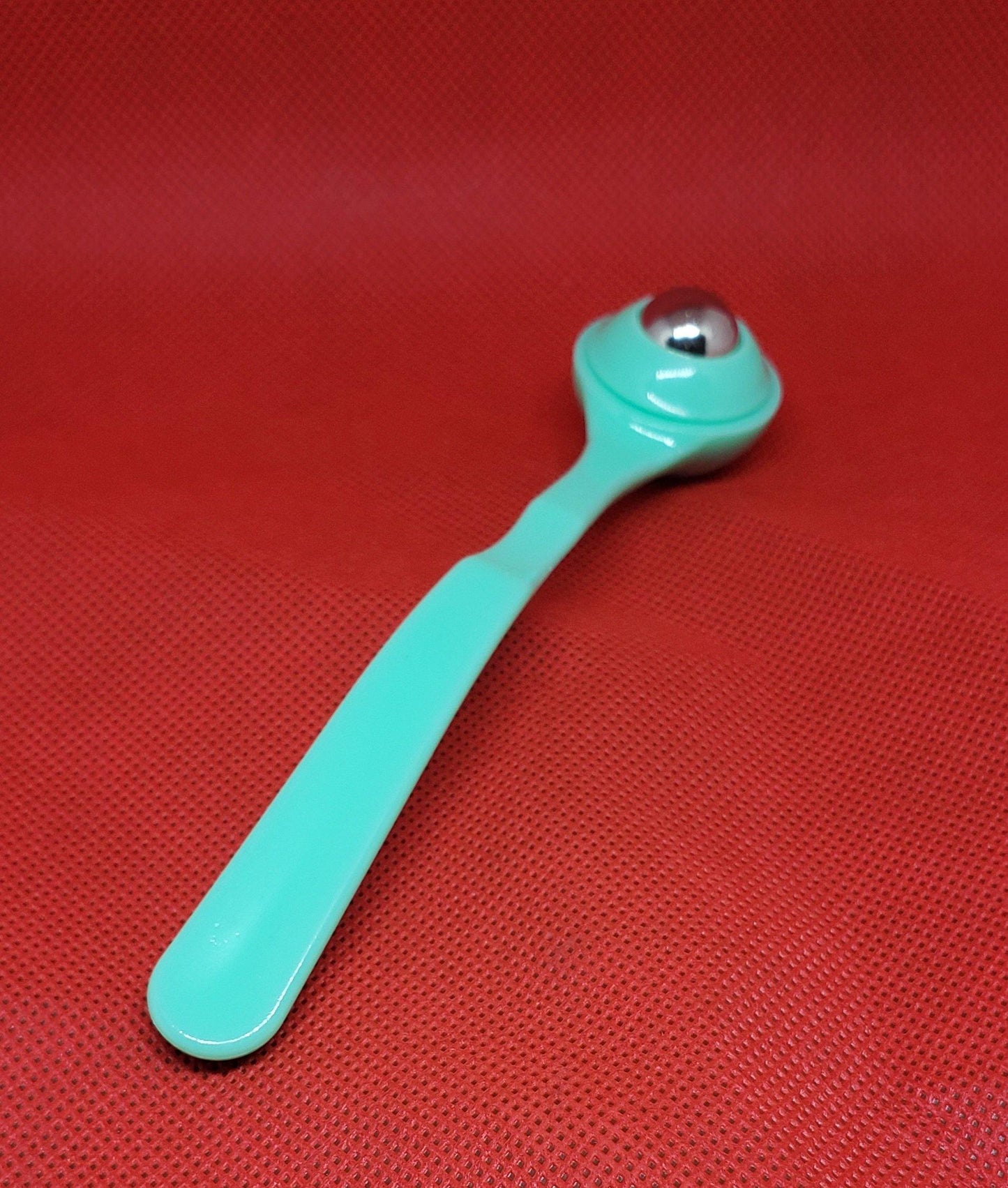 La Belle Fantastique Under Eye Massager | Puffy Eye | Fatigue Eye | Helps Relieve Puffiness | Ergonomic Handle - La Belle Fantastique