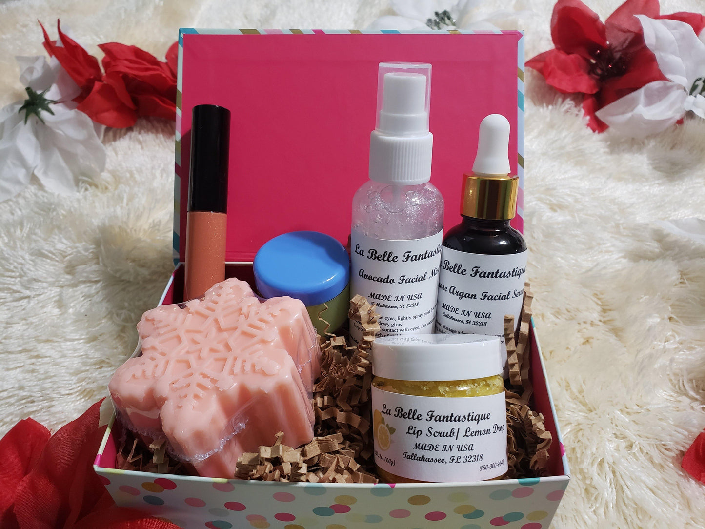 La Belle Fantastique Gifts Under 30, Natural Bath Gift Basket Women | 1 Lip Gloss | 1 Lip Mask | 1 Lip Scrub | 1 Shea Butter Soap | 2oz Facial Mist | 1oz Primrose Argan Facial Serum - La Belle Fantastique