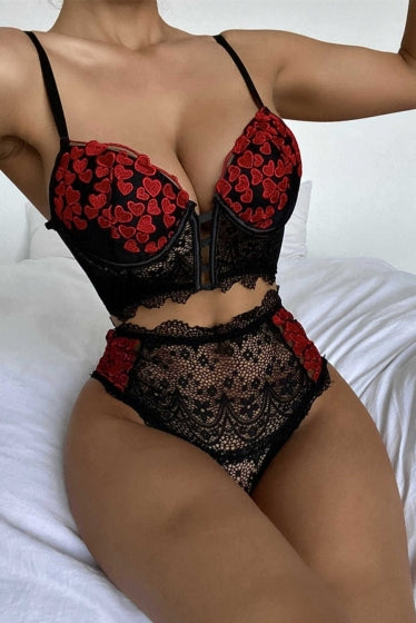 La Belle Fantastique Sexy lingerie sling lace heart shape mesh bandage cutout stretch sexy two-piece set (with underwire)
