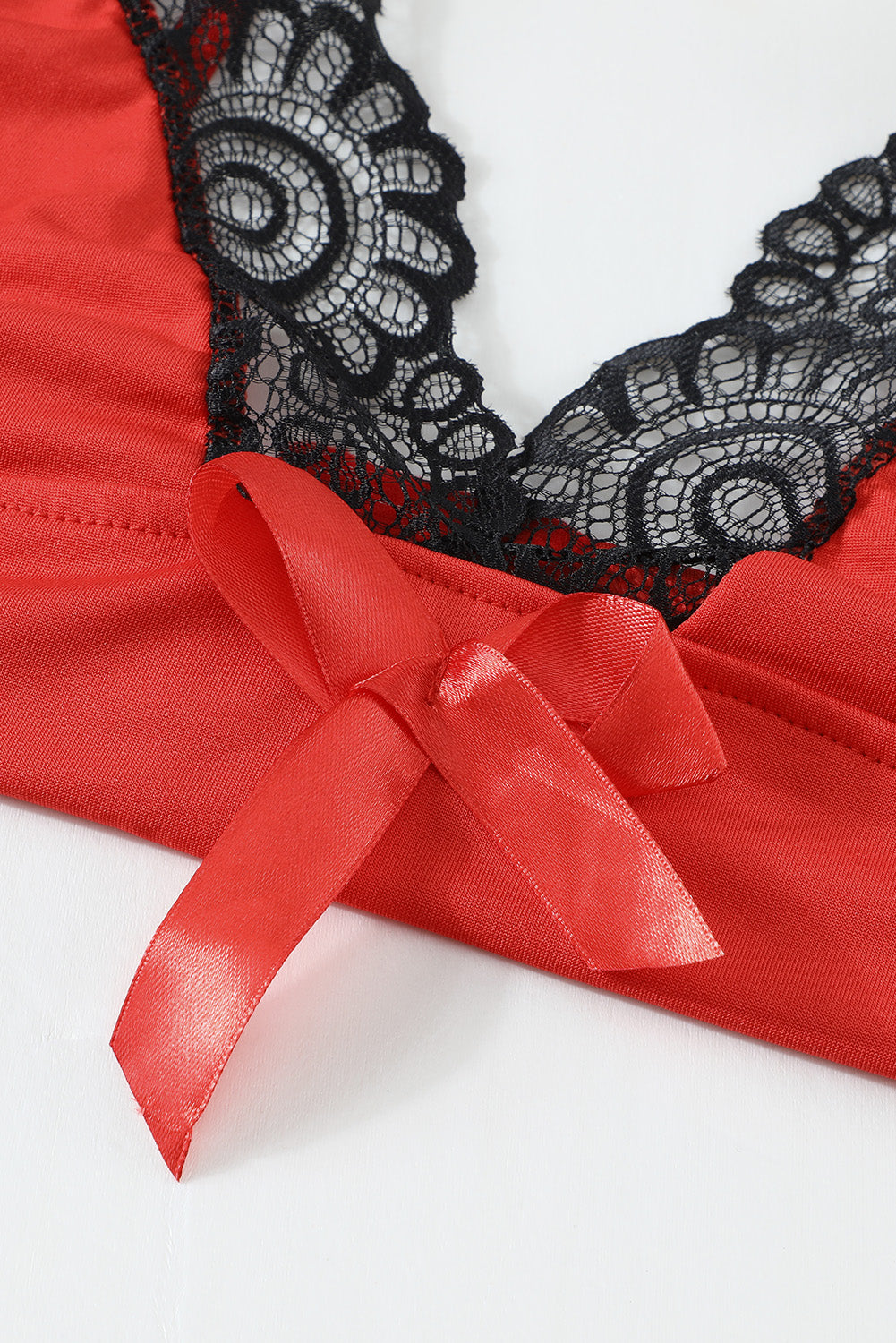 La Belle Fantastique 2 Pieces Red and Black Bowknot