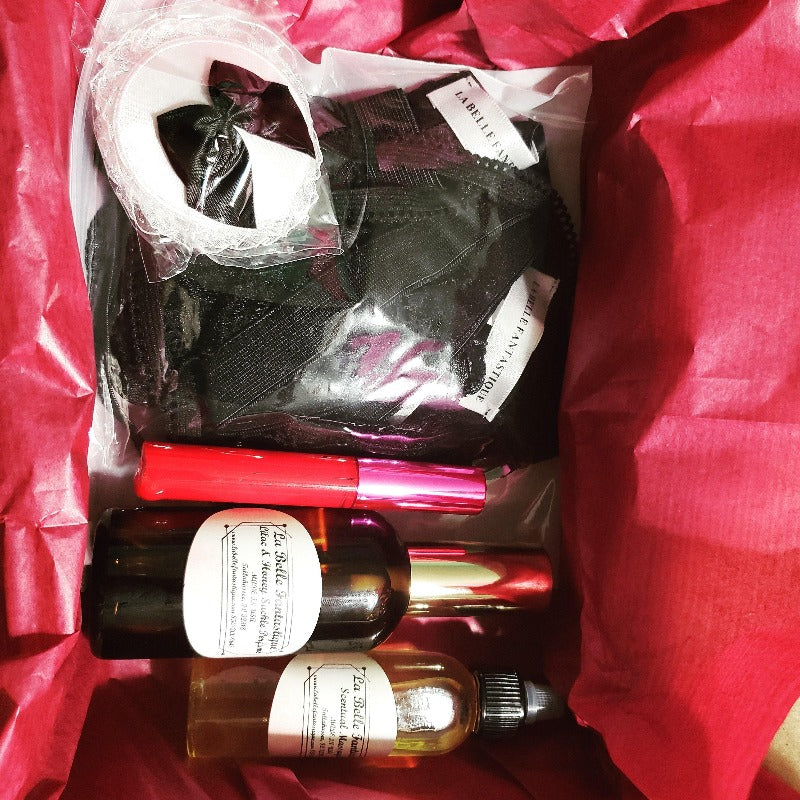 La Belle Fantastique Mystery Lingerie Box - La Belle Fantastique 