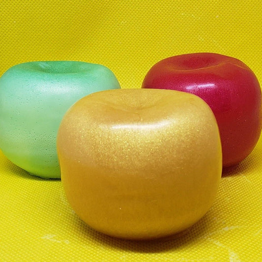 Soap of the Apples | Double butter soap | Handmade Soap | Wedding Favors | Wedding Gift | Housewarming Gift | Home & Living Goods - La Belle Fantastique 