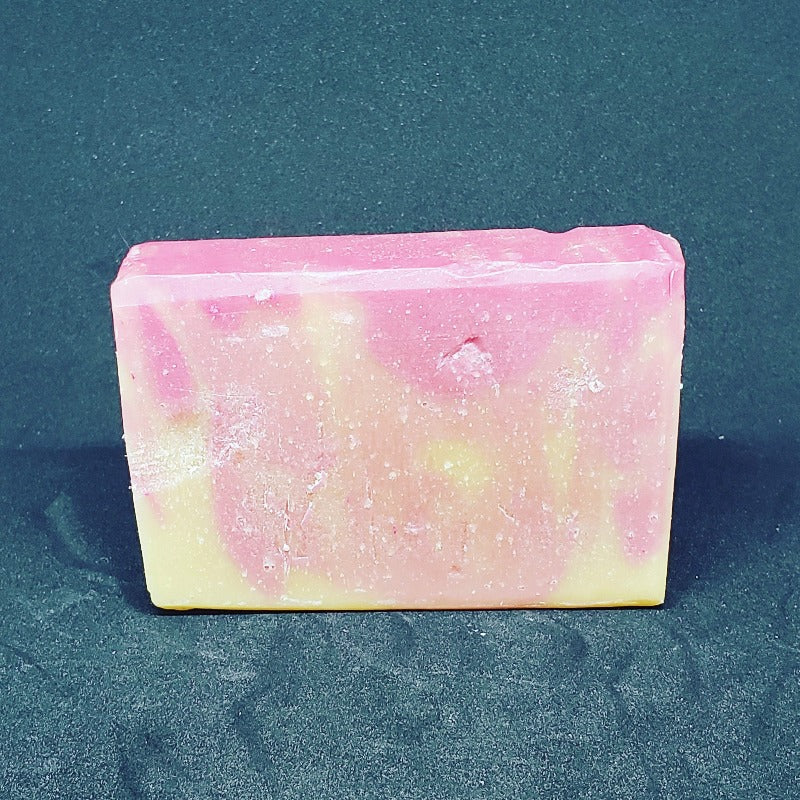 Glowing Grapefruit | grapefruit soap | acne prone skin | exfoliate soap - La Belle Fantastique 