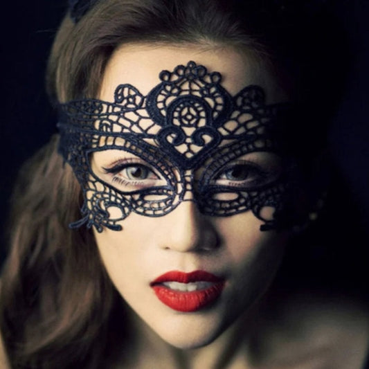 La Belle Fantastique Black Lace See Through Mask